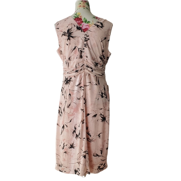 Together Floral Dress - Picture 2 of 8